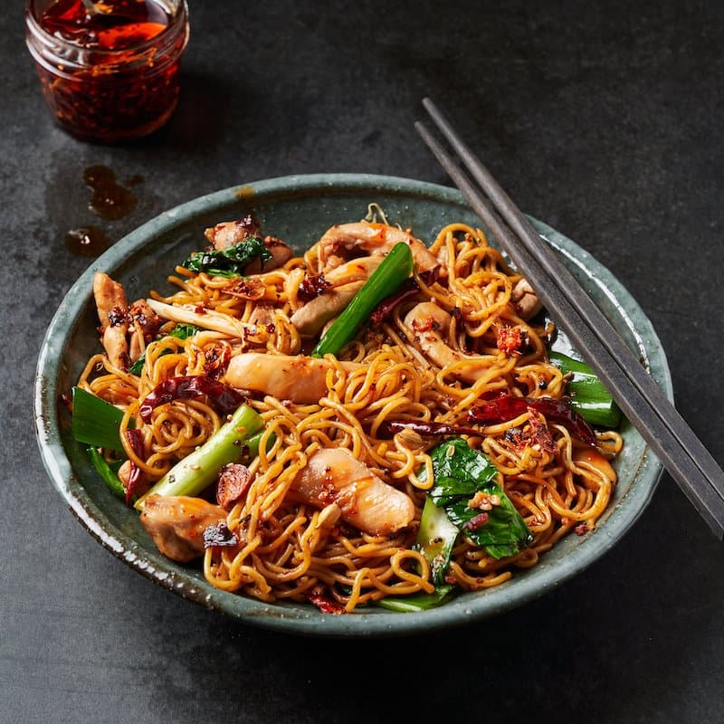 Schezwan Wok Fried Noodles Chicken