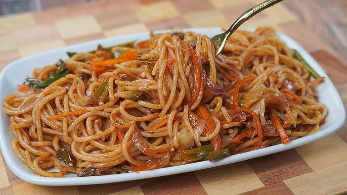 Street Style Noodles Veg